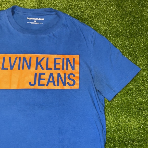 Calvin Klein Men’s Tee(USED) - Picture 2 of 9